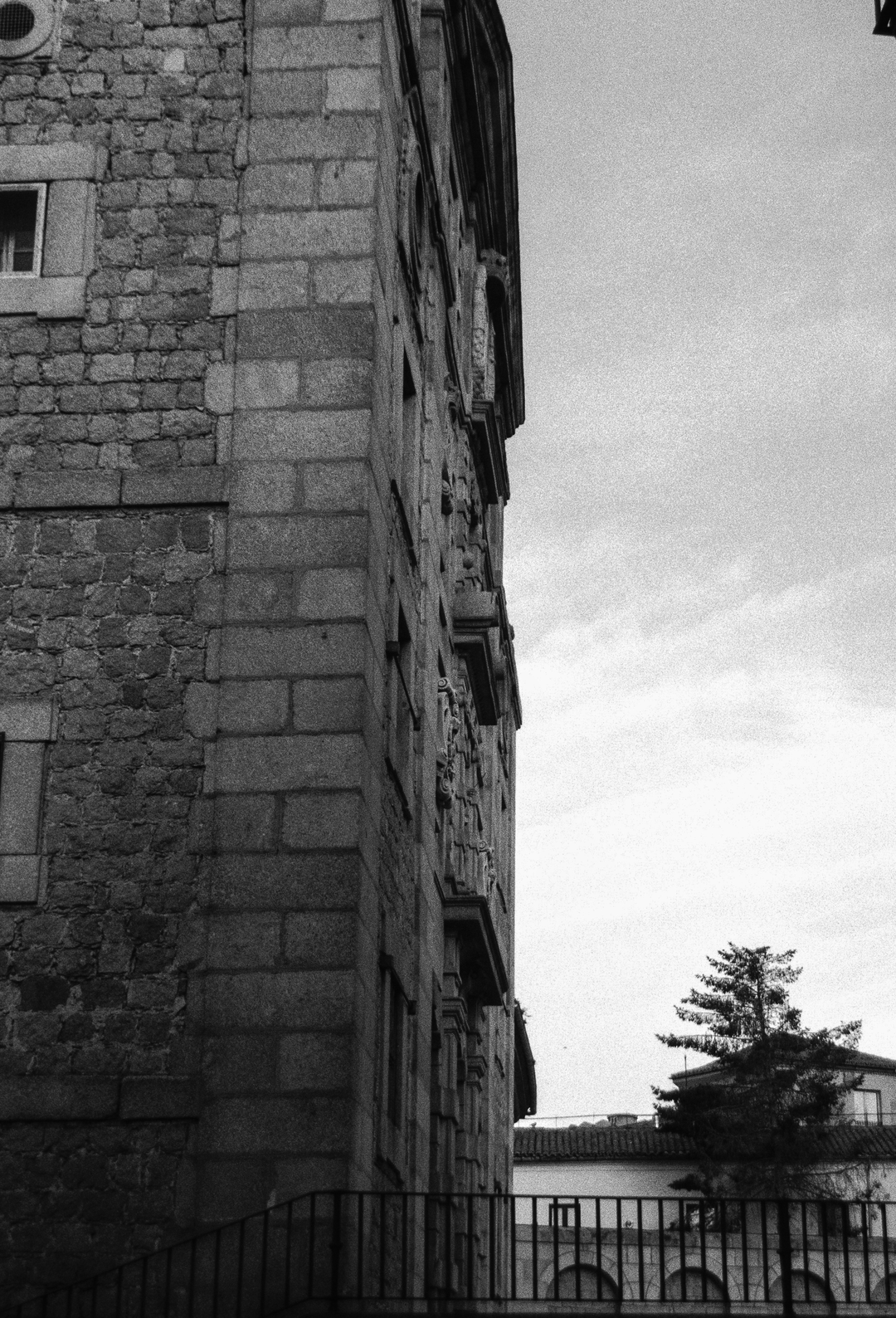  Avila's city center street picture (c) pmartinasi