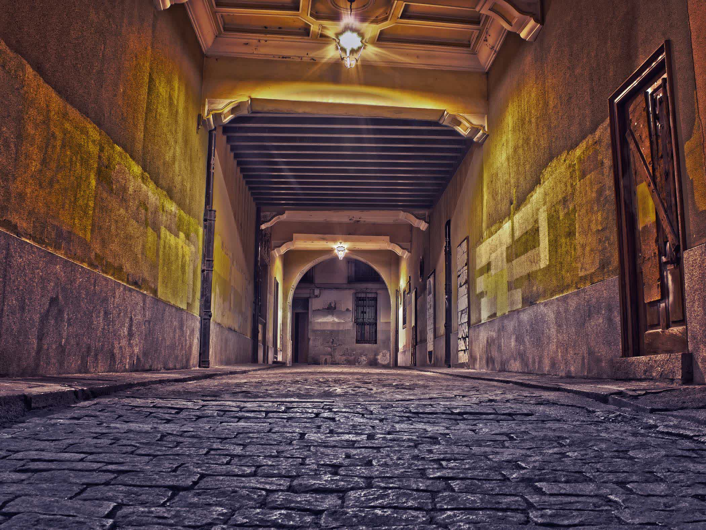 Backstreet at night (c) pmartinasi