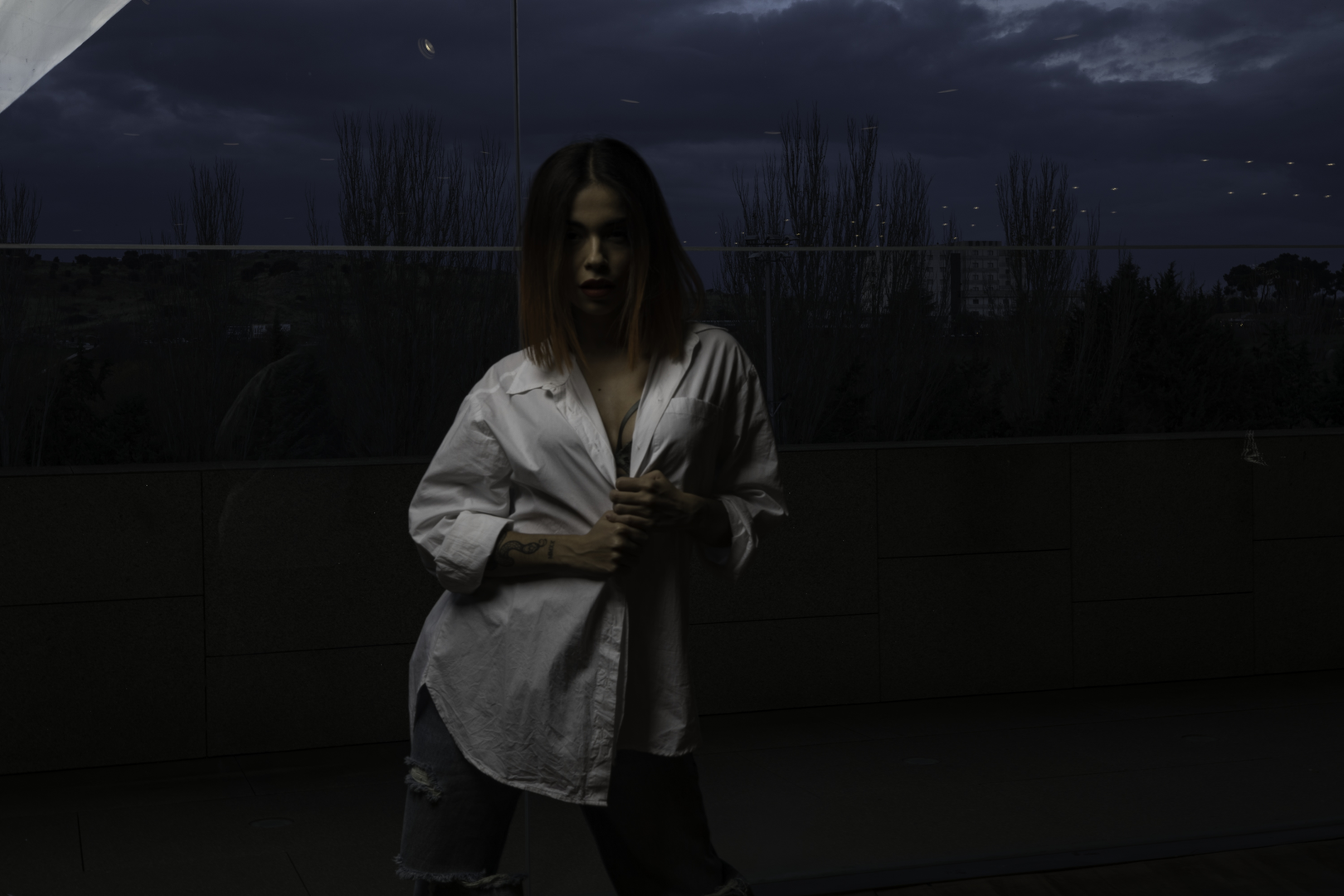 Mastering Light in Portraits: Photography Workshop with Julián Villar. Lienzo Norte, Avila. December 2024. Model: Laura JV [IG: laurrx_vq ] (c) pmartinasi