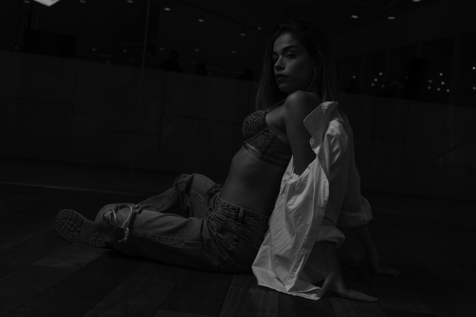 Mastering Light in Portraits: Photography Workshop with Julián Villar. Lienzo Norte, Avila. December 2024. Model: Laura JV [IG: laurrx_vq ] (c) pmartinasi