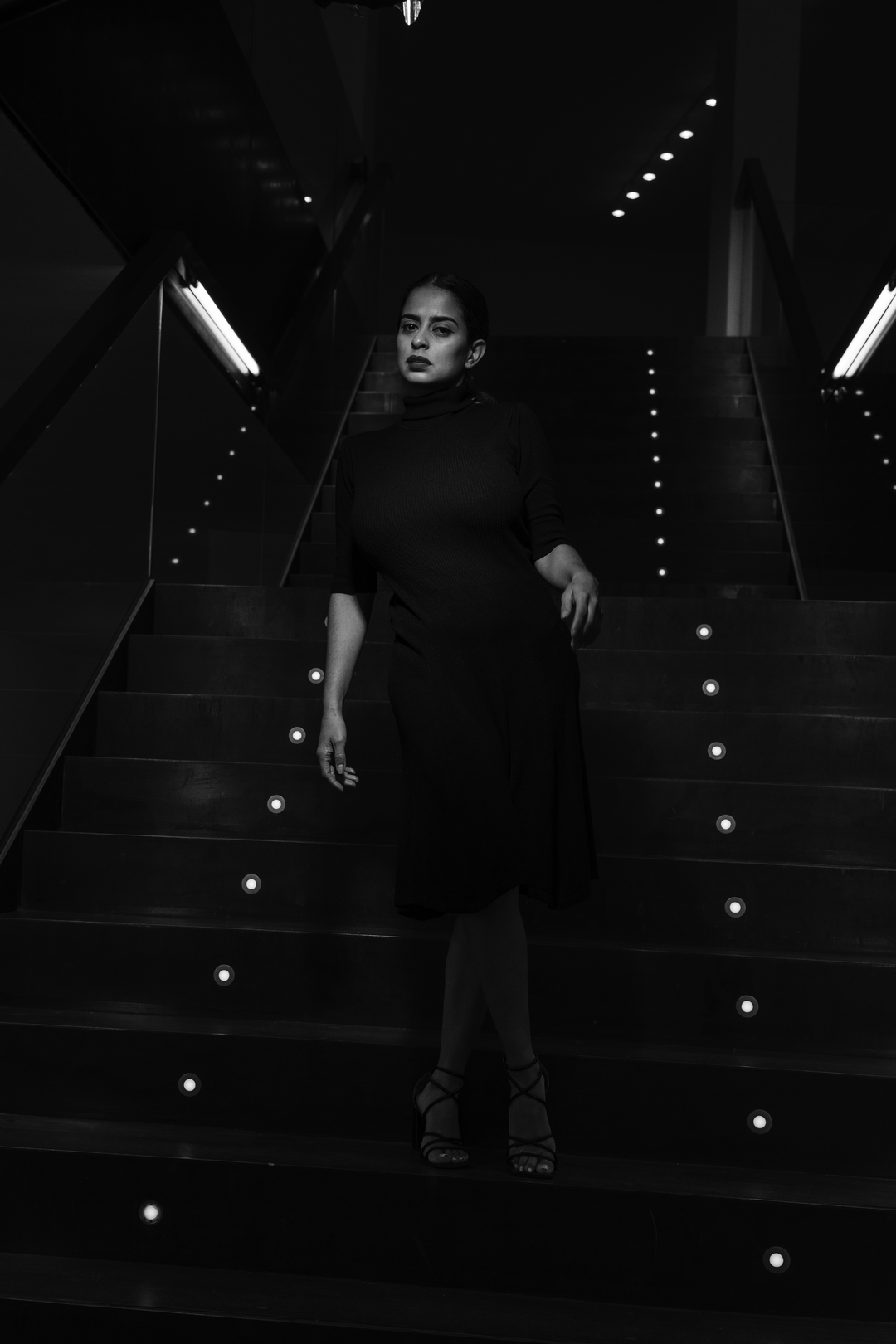 Mastering Light in Portraits: Photography Workshop with Julián Villar. Lienzo Norte, Avila. December 2024. Model: Darling [IG: darling.ospina2 ] (c) pmartinasi