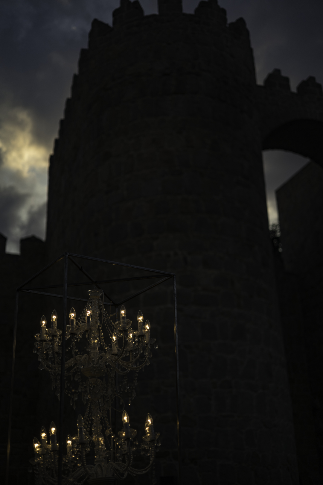   Ávila Enlight transforms San Vicente Garden into a magical night show with lights, projections, music, and heritage on August 1–2, celebrating Ávila's history and beauty. (c) pmartinasi