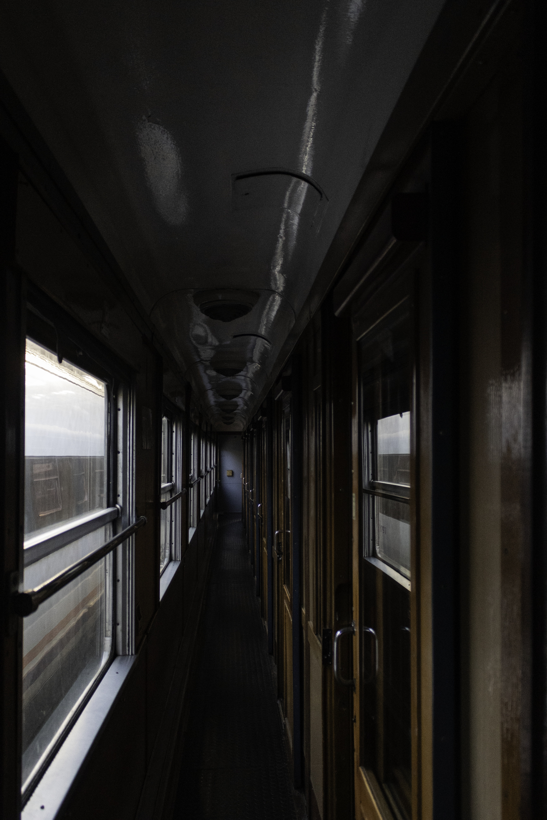  Narrow Corridor of King Felipe II's Historic Train From Madrid Príncipe Pío to El Escorial. (c) pmartinasi