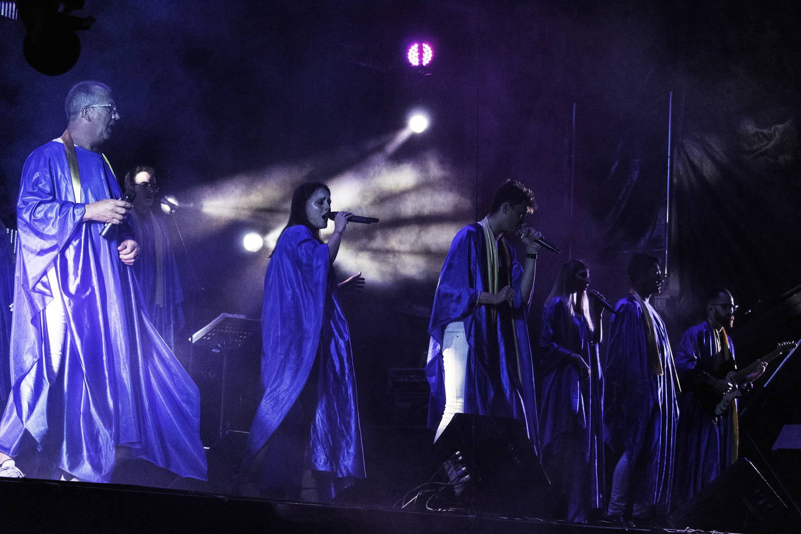 La Luna Band's singers performing on San Jose Obrero's feast night (c) pmartinasi 