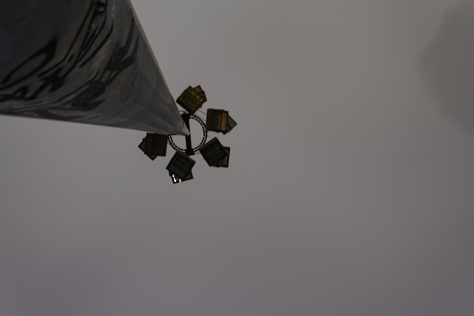 Vandalized street light (c) pmartinasi