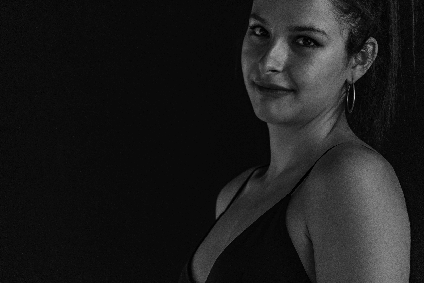 Shooting at AFA's headquarters, Avila, with Sandra (insta: @sandraindiasl). Thanks to AFA Ávila (insta: asoc_fotografica_de_avila ) (c) pmartinasi