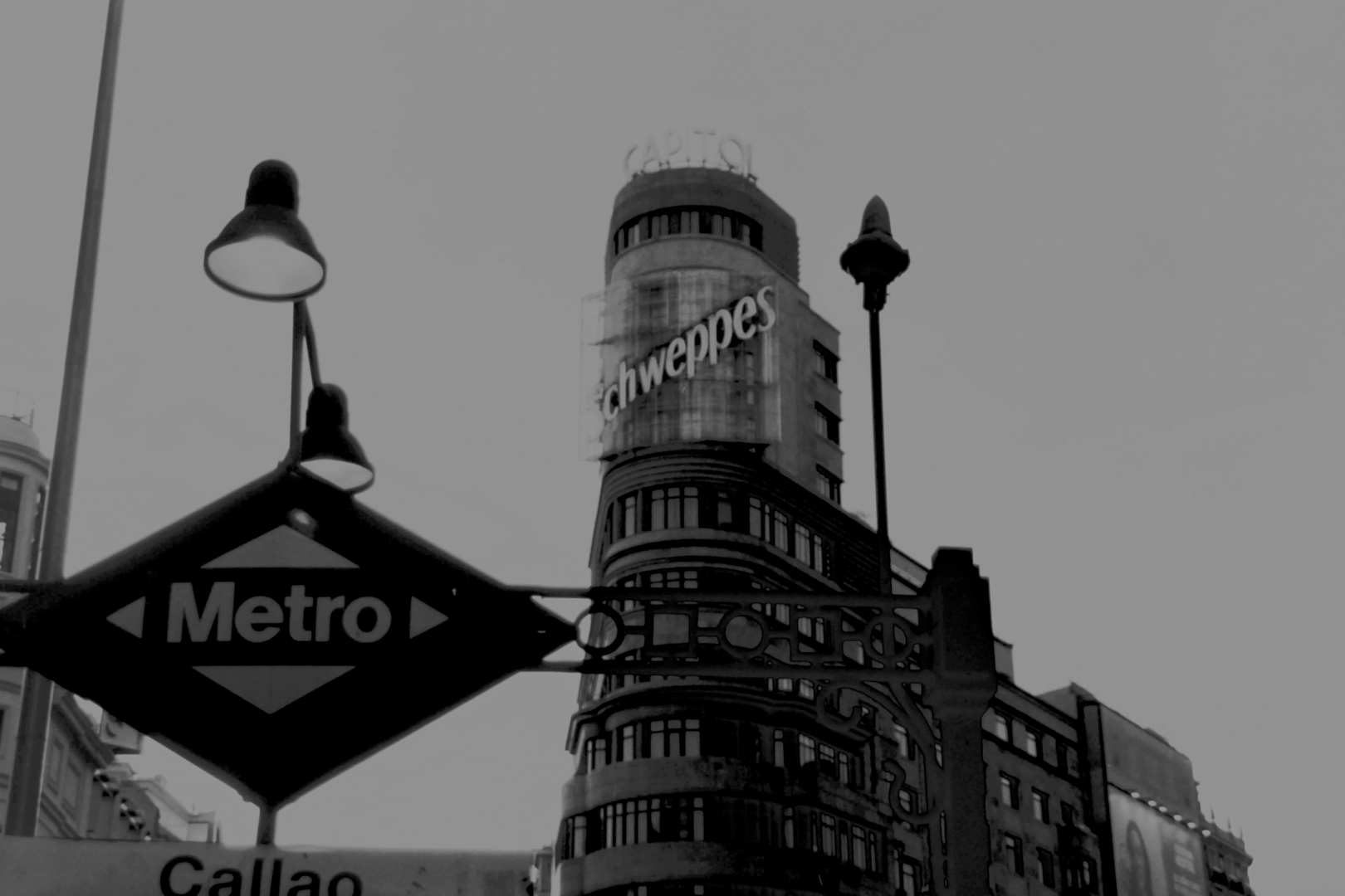  Views of the Carrion Building from the Metro station of Callao (c) pmartinasi