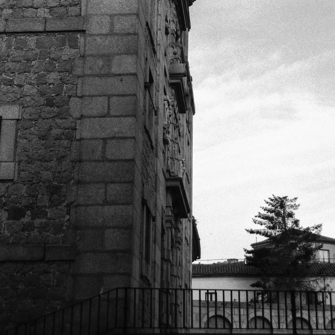  Avila's city center street picture (c) pmartinasi