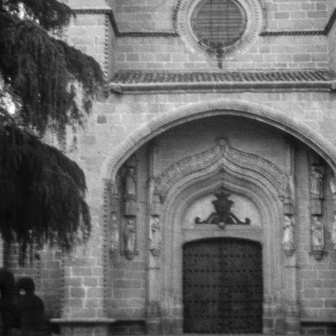  Royal Monastery of St. Thomas, a monastery of the Catholic Monarchs of Spain in Gothic style in Ávila, Spain.  (c) pmartinasi