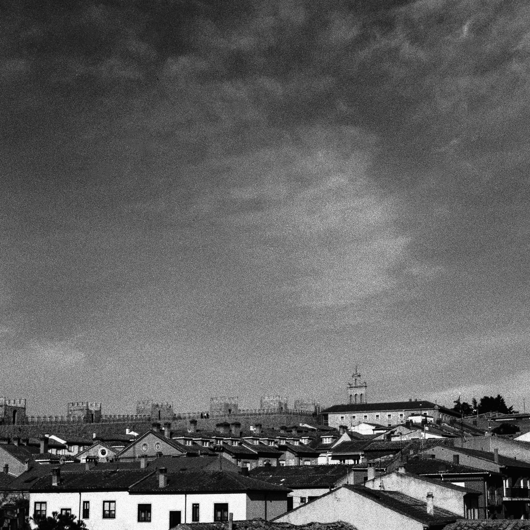  Views of Avila, from the top of  the rampart wall. (c) pmartinasi