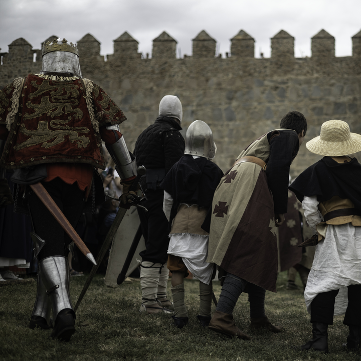  The king about to storm the wall at the Reenact Rampart Assault at Ávila's Historic Market and Fair. Taken in September 2025. (c) pmartinasi