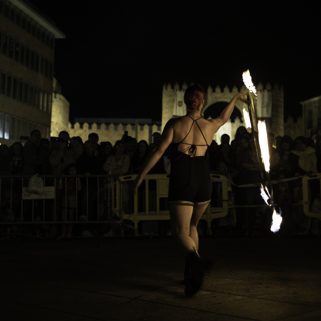  Dance of the flames. Fire show. Medieval Market and Fair at Avila, Spain. September 2025. (c) pmartinasi