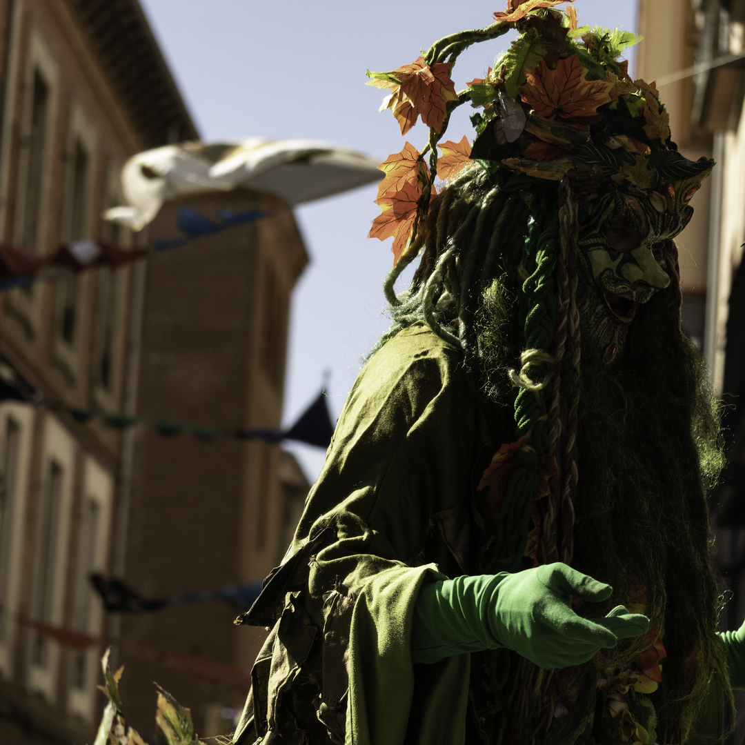  Minstrels and parades at the Medieval Market and Fair in Avila, Spain. September 2025. (c) pmartinasi